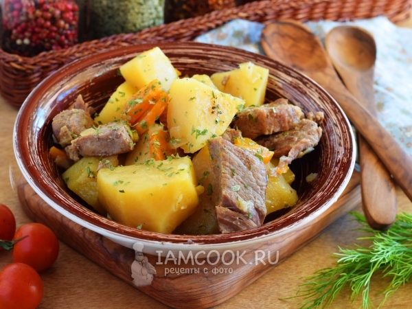 Тушеная картошка с мясом в скороварке, рецепт с фото