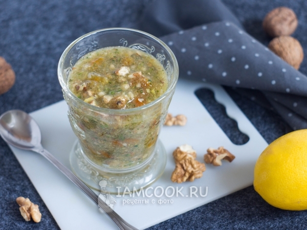 Сырой джем из фейхоа с лимоном, курагой и орехами, рецепт с фото