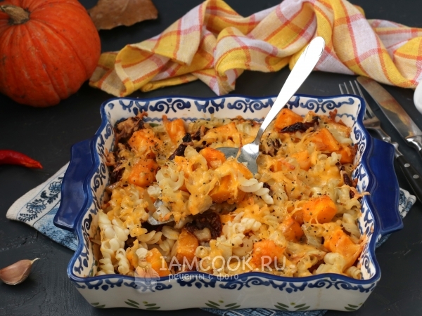Запеканка из макарон с тыквой и сыром, рецепт с фото