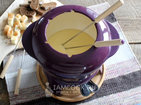 Сырное фондю без вина, рецепт с фото
