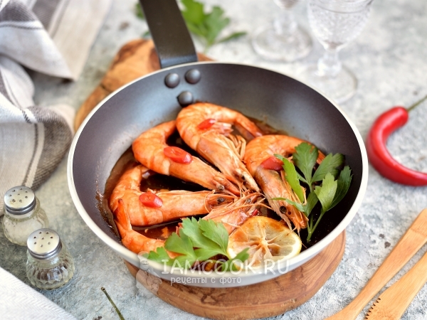 Тигровые креветки, жаренные с чесноком и имбирем, рецепт с фото
