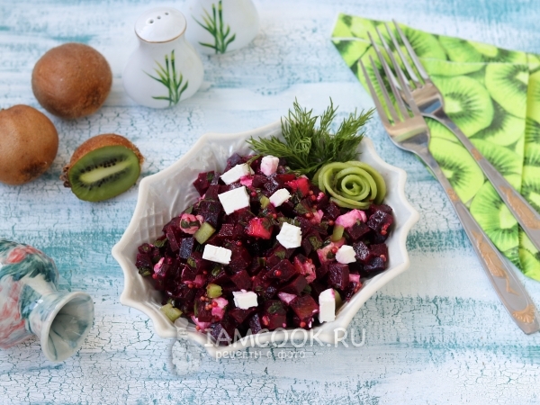 Салат из свеклы с киви и сыром фета, рецепт с фото