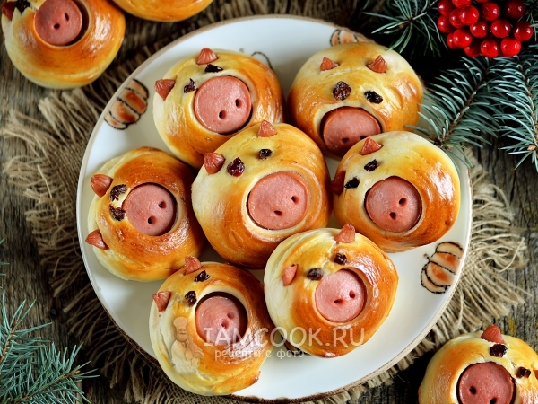 Булочки «Поросята» с сосисками, рецепт с фото