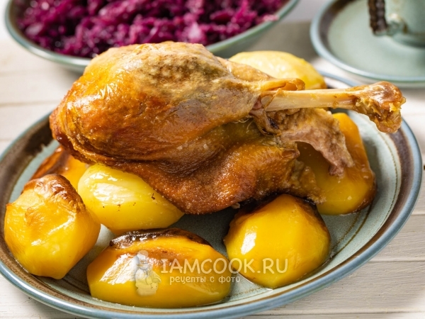 Тушеный гусь с картошкой, рецепт с фото