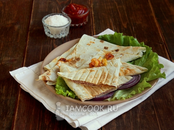 Треугольники из лаваша с ветчиной и сыром, рецепт с фото