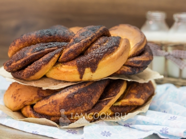 Калач с корицей и сахаром, рецепт с фото