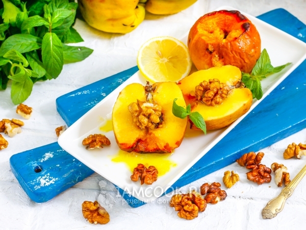 Запеченная айва (с сахаром), рецепт с фото