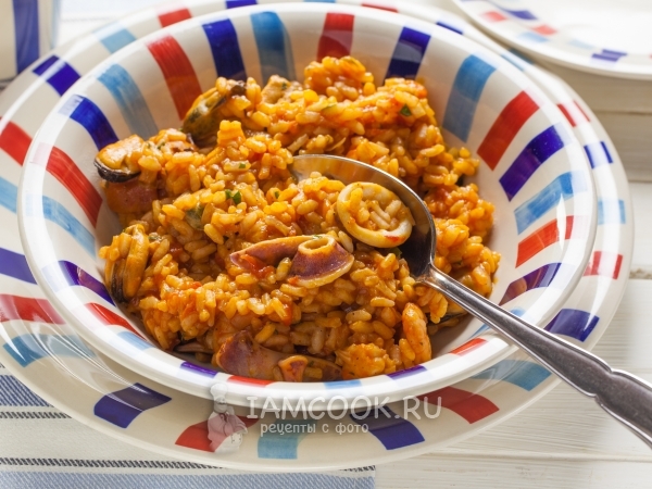 Ризотто с морепродуктами в томатном соусе, рецепт с фото