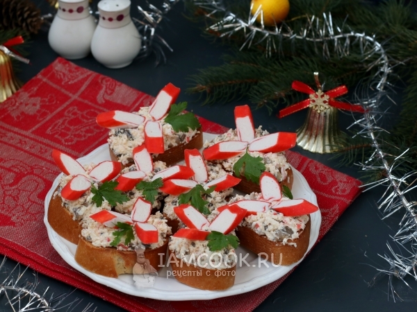 Бутерброды с крабовыми палочками и шампиньонами, рецепт с фото