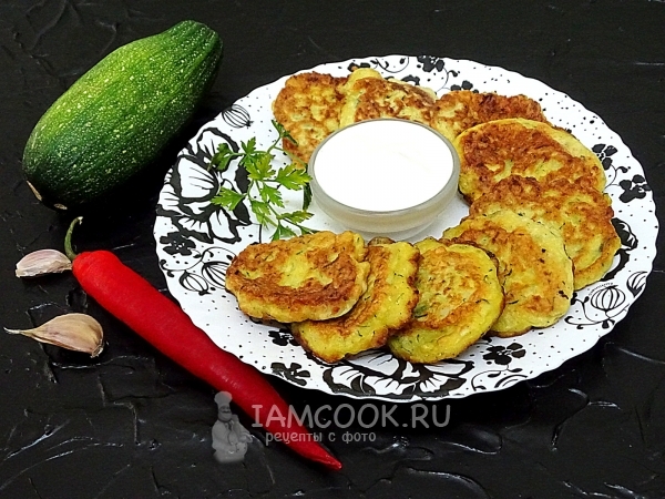 Кабачковые оладьи с картофельным пюре, рецепт с фото