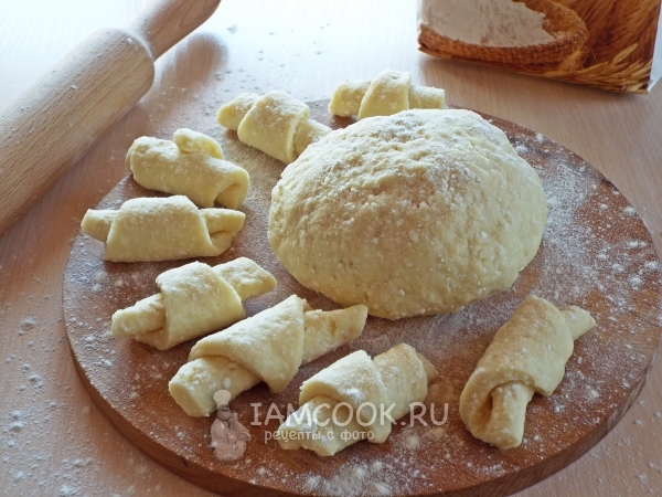 Творожное тесто для рогаликов, рецепт с фото