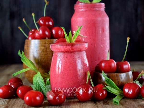 Смузи с малиной и черешней, рецепт с фото