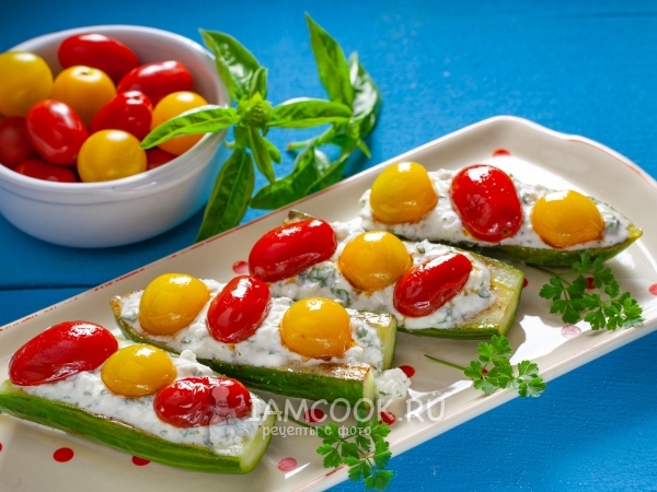 Жареные огурцы с помидорами, рецепт с фото