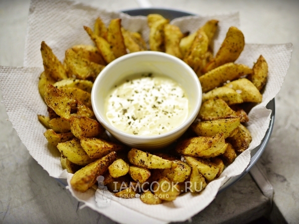 Картофель во фритюре с сырным соусом, рецепт с фото
