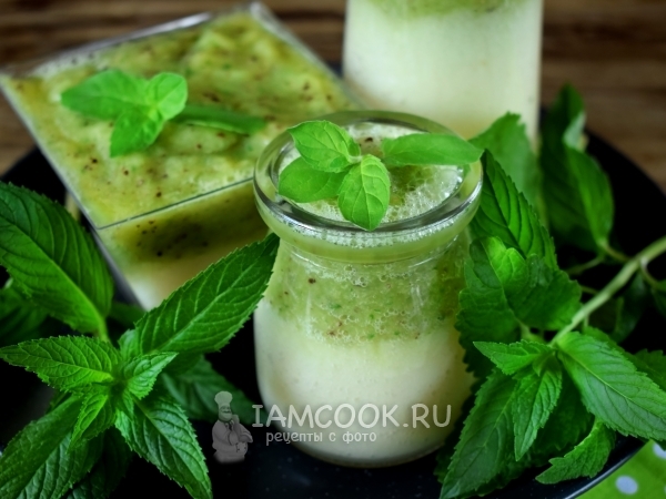 Смузи с консервированным ананасом и киви, рецепт с фото