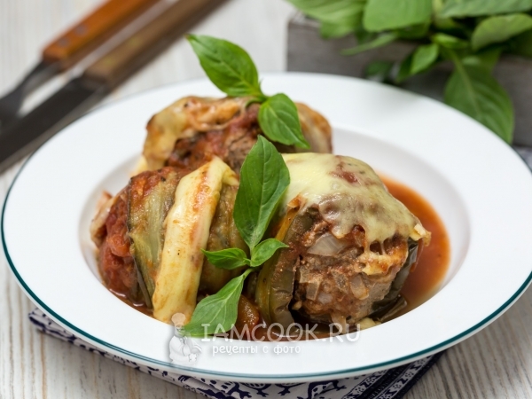 Рулетики из баклажанов с фаршем, рецепт с фото