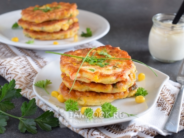 Оладьи из консервированной кукурузы, рецепт с фото