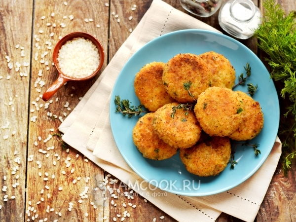 Котлеты из риса с луком и морковью, рецепт с фото