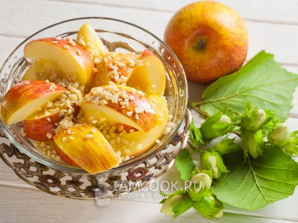 Постный салат с яблоками, рецепт с фото