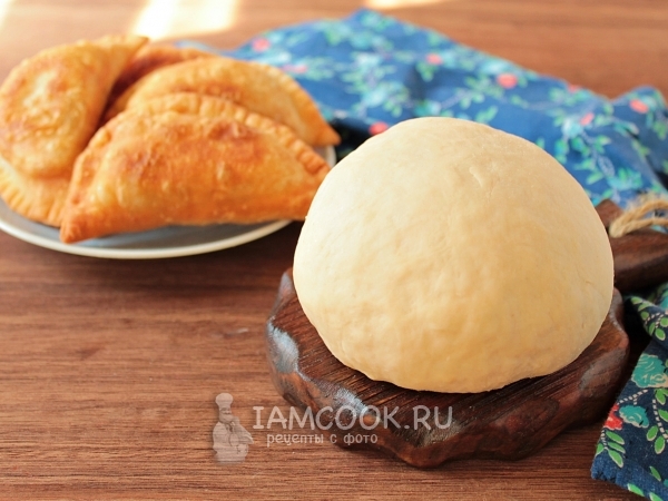 Тесто для чебуреков на сметане, рецепт с фото