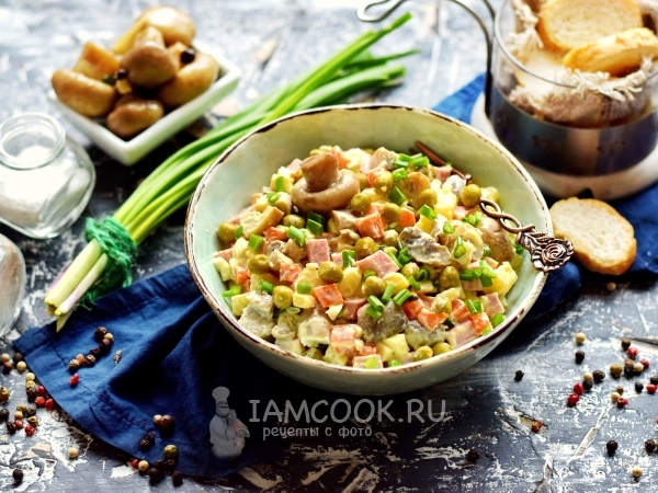 Салат «Оливье» с маринованными грибами, рецепт с фото