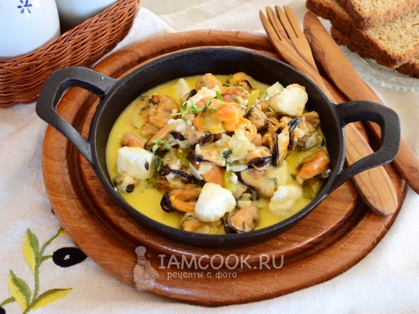 Мидии саганаки, рецепт с фото