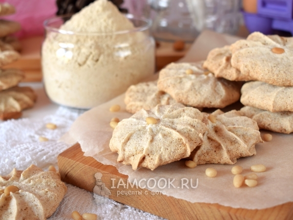 Белково-ореховое печенье с кедровой мукой, рецепт с фото