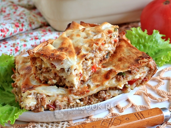 Лазанья из лаваша с фаршем и сметанным соусом, рецепт с фото