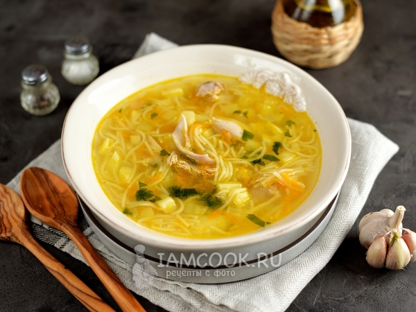 Куриный суп с кабачком и вермишелью, рецепт с фото