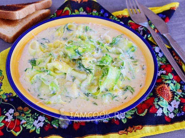 Тушеные кабачки с сыром, рецепт с фото