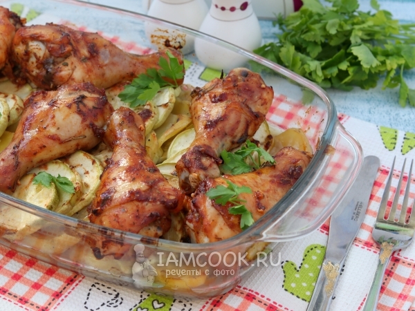 Куриные голени с кабачками и картофелем, рецепт с фото