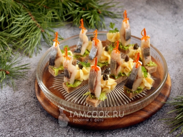 Канапе с селедкой и картошкой, рецепт с фото