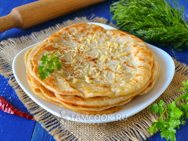 Сырные лепешки на воде, рецепт с фото