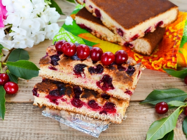 Пирог с вишней на скорую руку, рецепт с фото