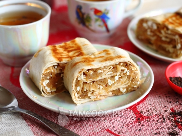 Ленивый штрудель из лаваша с яблоками, рецепт с фото