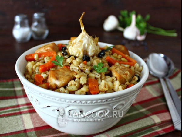 Плов из перловки в мультиварке, рецепт с фото