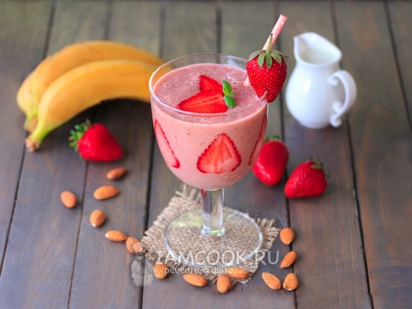 Смузи с миндальным молоком, рецепт с фото