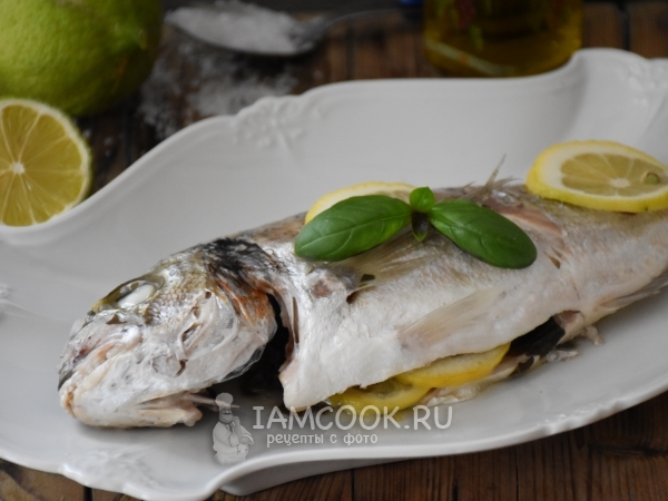 Дорадо, запеченная с базиликом в духовке, рецепт с фото
