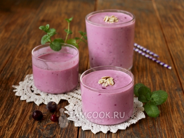 Смузи с творогом, овсянкой и смородиной, рецепт с фото