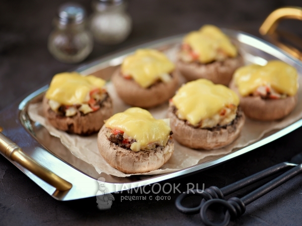 Шампиньоны, фаршированные «Снежным крабом», рецепт с фото