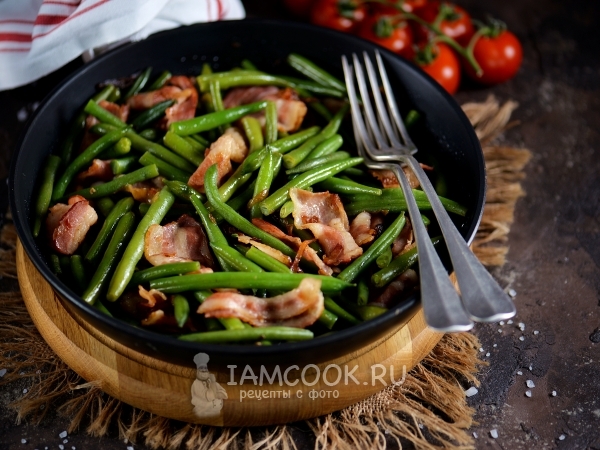 Стручковая фасоль с беконом, рецепт с фото