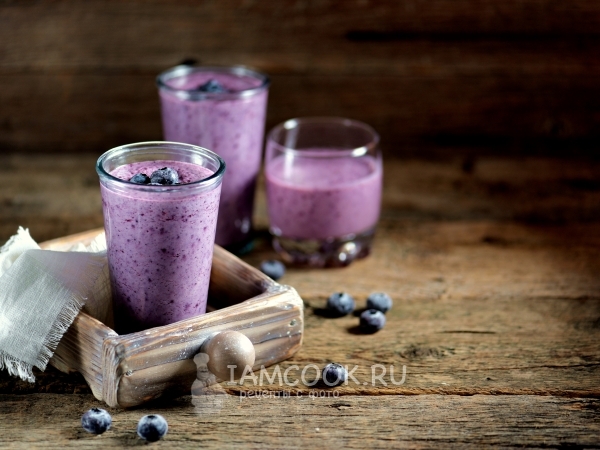 Ягодный протеиновый коктейль с мёдом, рецепт с фото