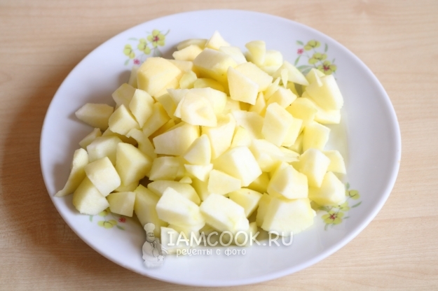 Порезанные яблоки