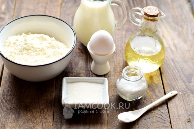 Ингредиенты для оладьев на теплой ряженке