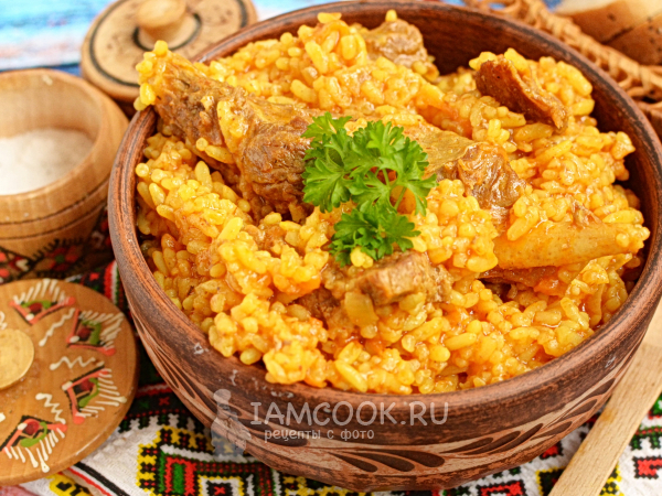 Плов из пропаренного риса со свининой, рецепт с фото