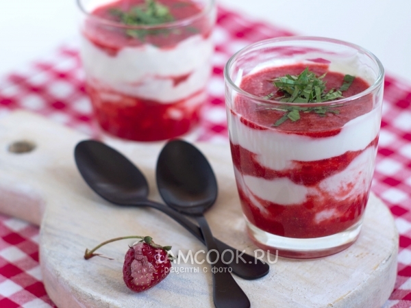 Творожно-клубничный десерт с молоком (без желатина), рецепт с фото