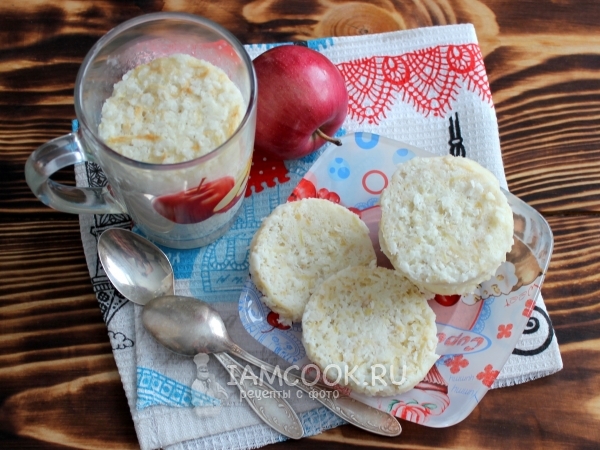 Кекс ПП в кружке с яблоком, рецепт с фото