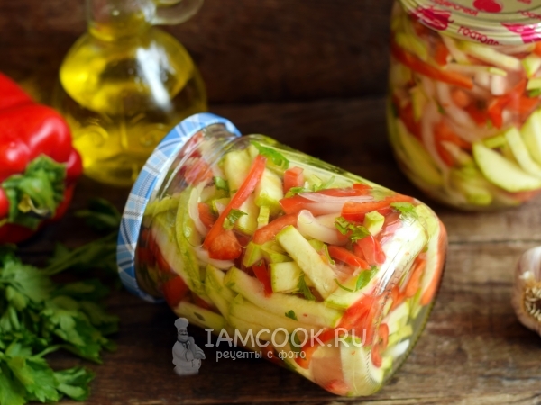 Маринованный салат из кабачков и перца на зиму, рецепт с фото