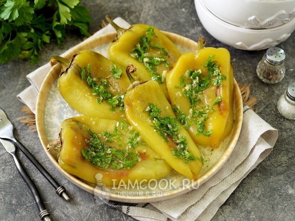 Запеченный перец с чесночным маслом, рецепт с фото