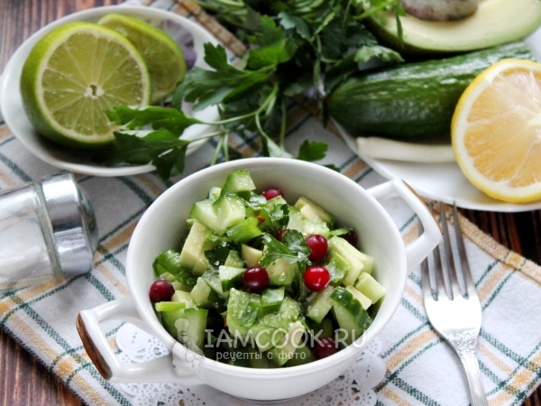 Сальса из авокадо с огурцами, рецепт с фото